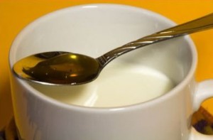 Молоко с содой от кашля